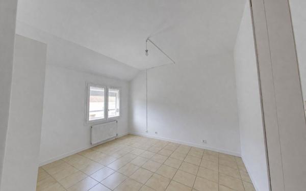 Appartement à vendre    4 pièces • 80,67 m2 Aulnay-sous-Bois