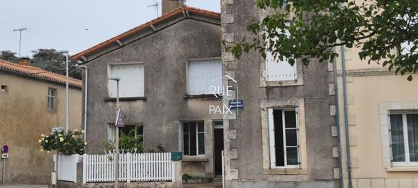 79200 PARTHENAY MAISON DE VILLE