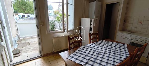 79200 PARTHENAY MAISON DE VILLE