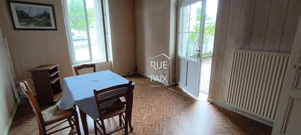 79200 PARTHENAY MAISON DE VILLE