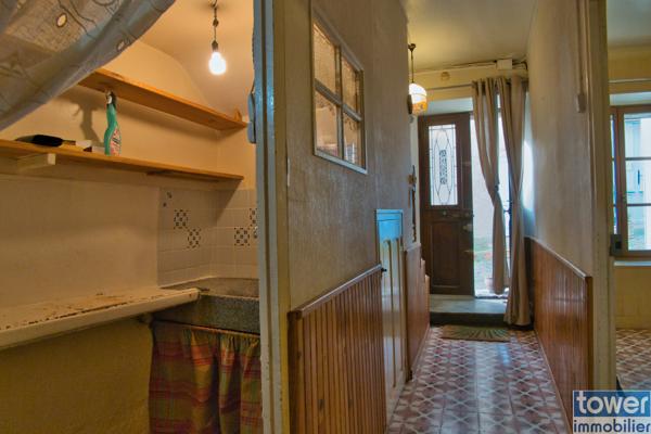 Maison de village
                                                                                                                                                                                                                                                                                                                        7 pièce(s)                                                                                                                                                                                                          5 chambre(s)                                                                                                                                                                                                          119  m²
