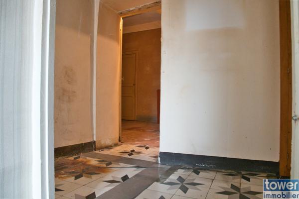 Maison de village
                                                                                                                                                                                                                                                                                                                        7 pièce(s)                                                                                                                                                                                                          5 chambre(s)                                                                                                                                                                                                          119  m²