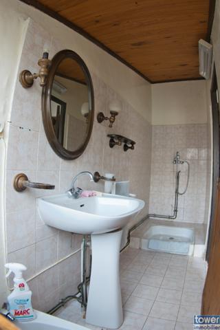 Maison de village
                                                                                                                                                                                                                                                                                                                        7 pièce(s)                                                                                                                                                                                                          5 chambre(s)                                                                                                                                                                                                          119  m²