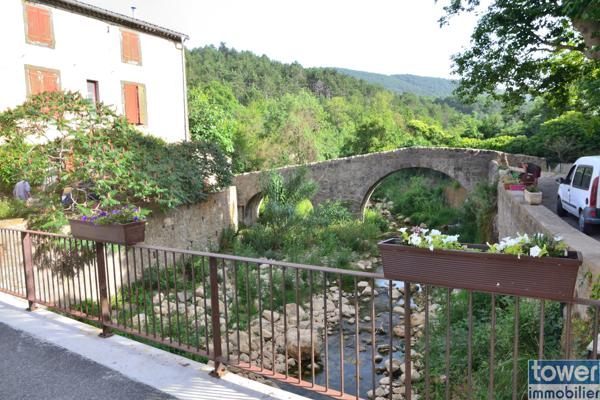 Maison de village
                                                                                                                                                                                                                                                                                                                        7 pièce(s)                                                                                                                                                                                                          5 chambre(s)                                                                                                                                                                                                          119  m²