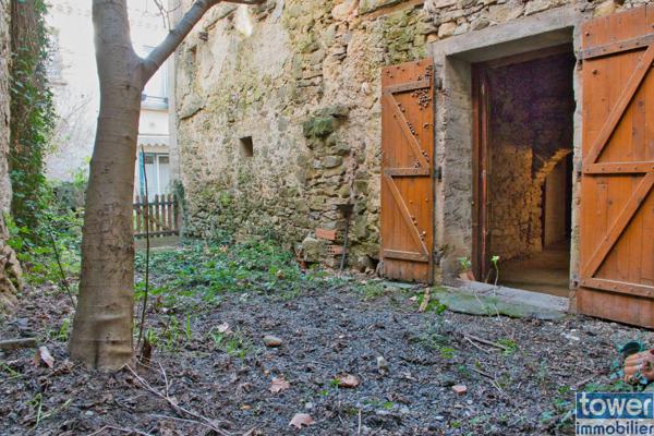 Maison de village
                                                                                                                                                                                                                                                                                                                        7 pièce(s)                                                                                                                                                                                                          5 chambre(s)                                                                                                                                                                                                          119  m²