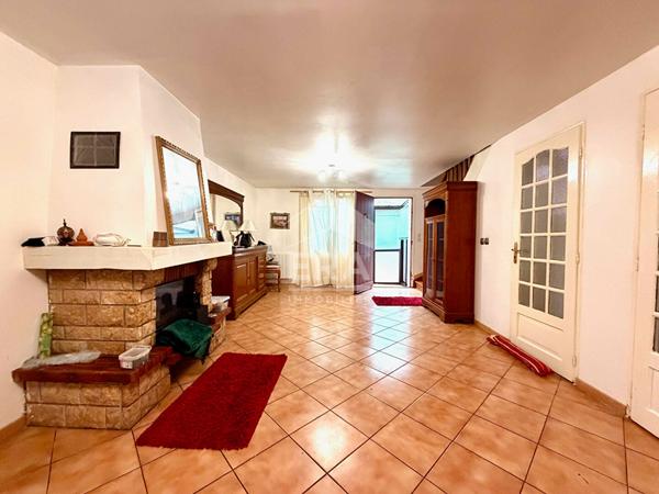 Charmante Maison avec sous-sol total à Vendre à Montereau Fault Yonne