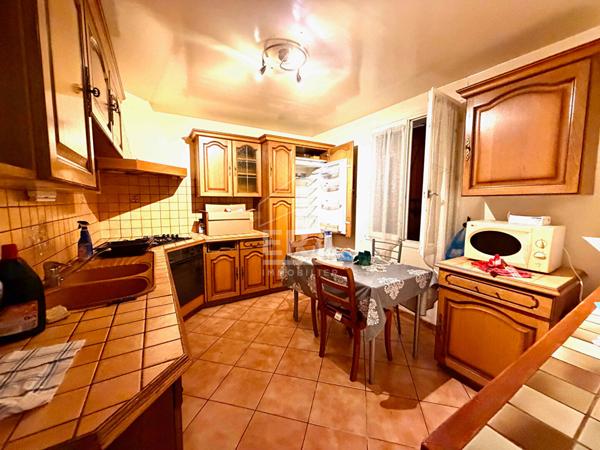 Charmante Maison avec sous-sol total à Vendre à Montereau Fault Yonne