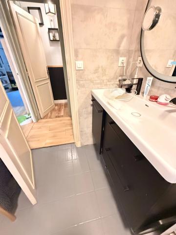 EN EXCLUSIVITE ! Maison en pierres de 141m², 3 chambres, garage double sur terrain de 1633m² 139 900 €