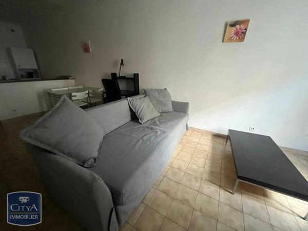 Appartement à louer 1 pièce 32.06m² Nîmes (30000)
