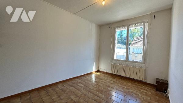 A VENDRE MAISON DE VILLE - SAINT-QUENTIN (02)