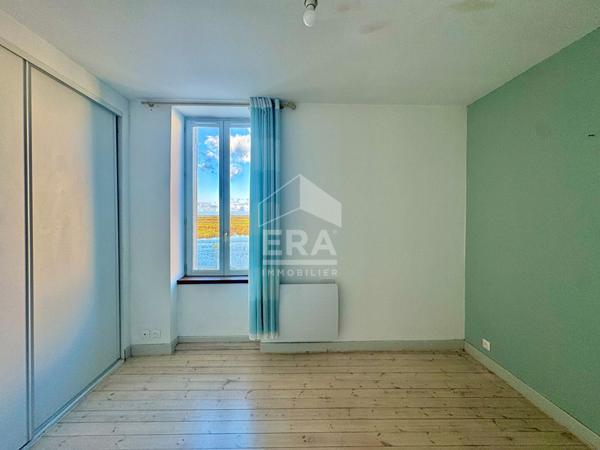 RARE - BEL APPARTEMENT PLEIN CENTRE MORNAC SUR SEUDRE