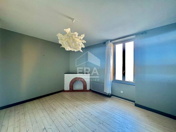 RARE - BEL APPARTEMENT PLEIN CENTRE MORNAC SUR SEUDRE