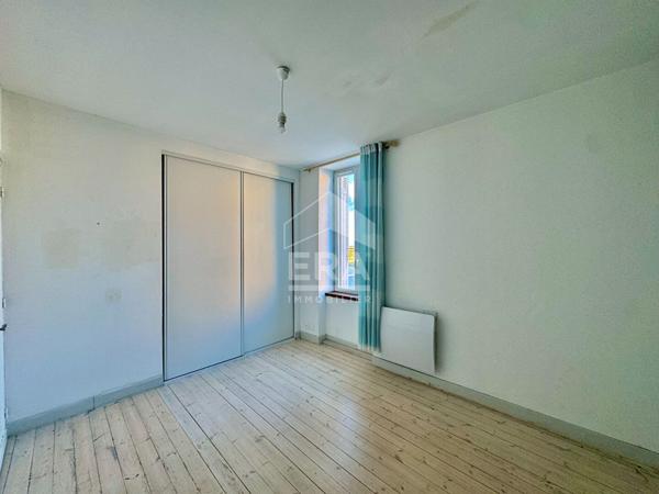 RARE - BEL APPARTEMENT PLEIN CENTRE MORNAC SUR SEUDRE