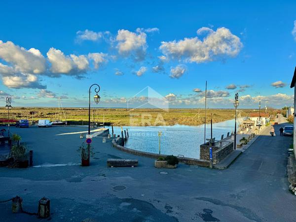 RARE - BEL APPARTEMENT PLEIN CENTRE MORNAC SUR SEUDRE