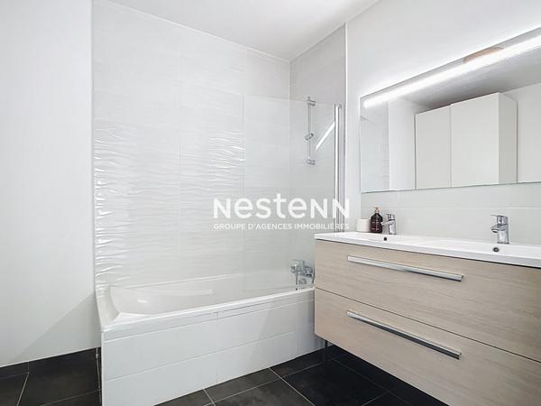 SATHONAY CAMP T5 4 CHAMBRES DISPOSANT DE BEAU VOLUME AVEC GARAGE