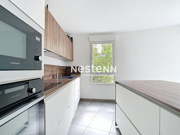 SATHONAY CAMP T5 4 CHAMBRES DISPOSANT DE BEAU VOLUME AVEC GARAGE