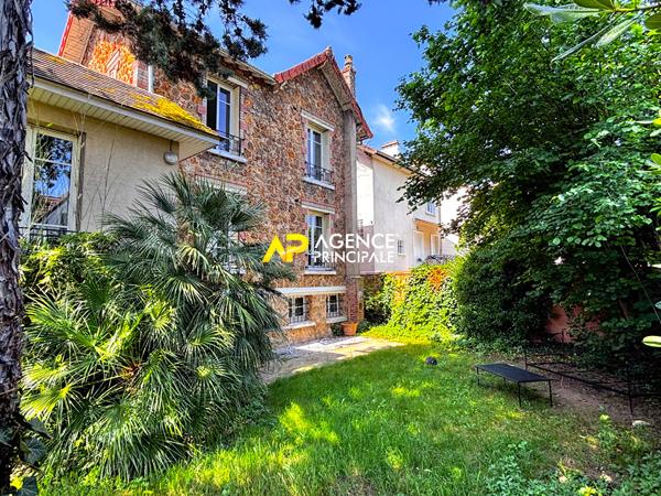 Sartrouville - La Croix Blanche - Maison 6 pièces 115 m² avec garage 620 000 € **  - Référence  9588
