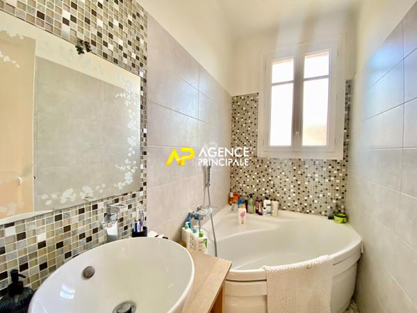 Sartrouville - La Croix Blanche - Maison 6 pièces 115 m² avec garage 620 000 € **  - Référence  9588