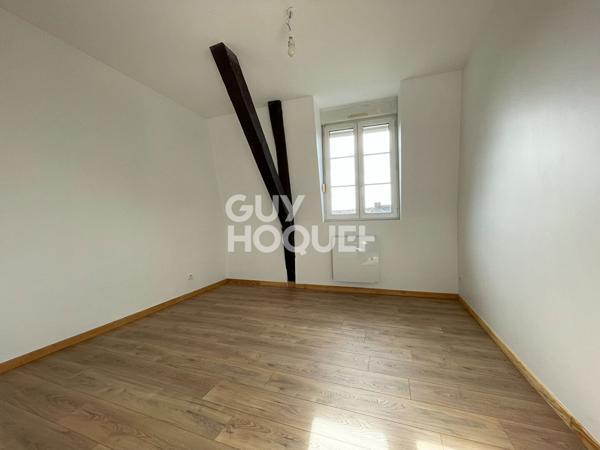 Centre de ville de VERNEUIL, duplex refait à neuf