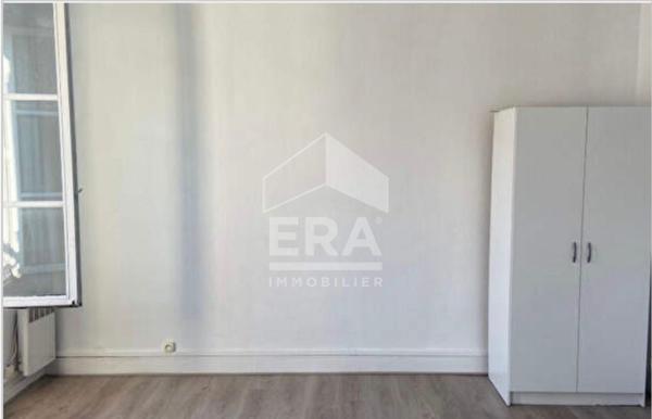 Appartement Paris 1 pièce(s) 23 m2
