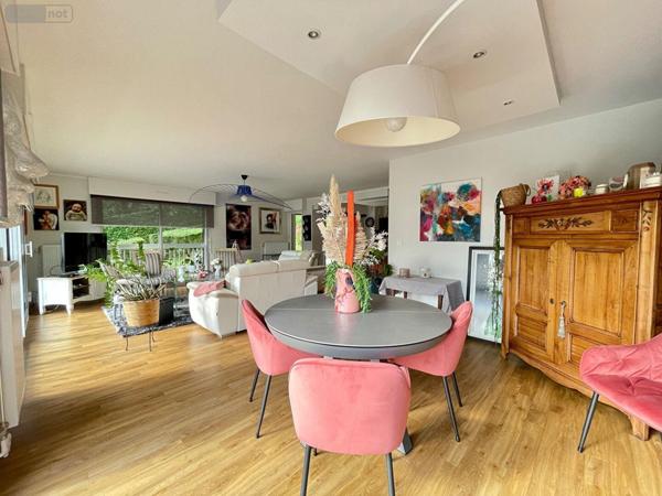 Appartement à vendre à Mont-Saint-Aignan en Seine-Maritime (76130), ref : 96