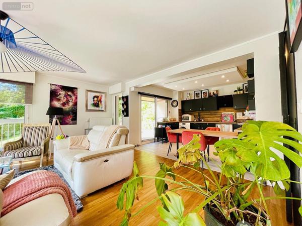 Appartement à vendre à Mont-Saint-Aignan en Seine-Maritime (76130), ref : 96