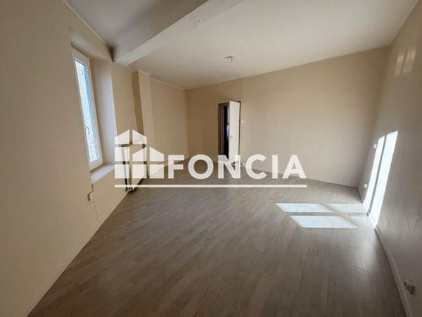 Location Appartement 2 pièces 47.64 m² - 61 RUE DU COMMERCE Villars Les Dombes 01330