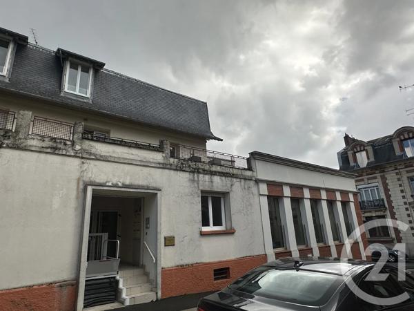 à vendre  314 m 2   ST QUENTIN  - 02