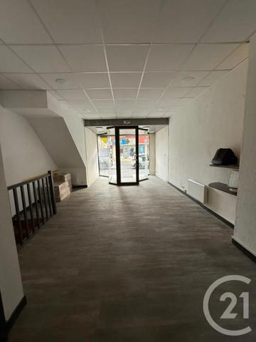 à vendre  314 m 2   ST QUENTIN  - 02
