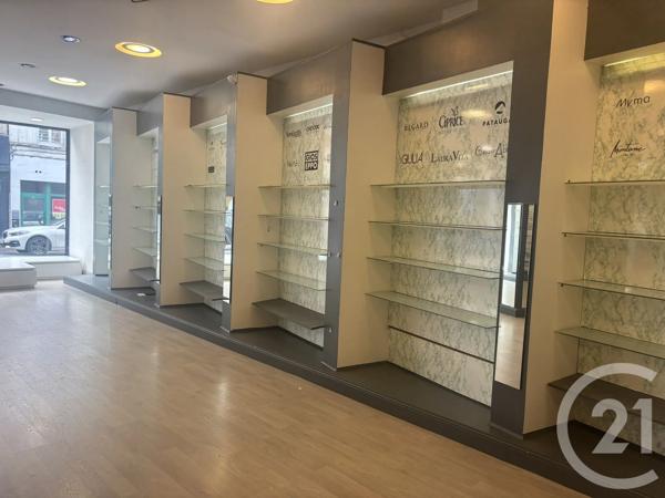à vendre  314 m 2   ST QUENTIN  - 02
