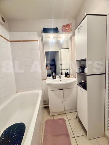 Appartement 2 pièces de 42 m² –  balcon – Parking couvert