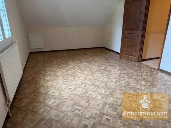 Vente                                                      Maison
                        
                     5 pièces                      140 m2                     à Montrozier