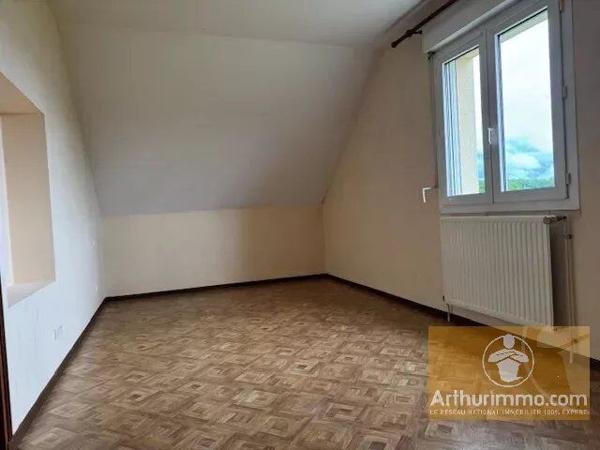 Vente                                                      Maison
                        
                     5 pièces                      140 m2                     à Montrozier