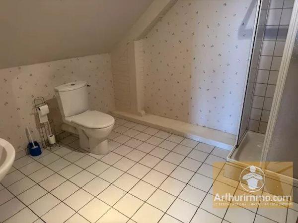 Vente                                                      Maison
                        
                     5 pièces                      140 m2                     à Montrozier