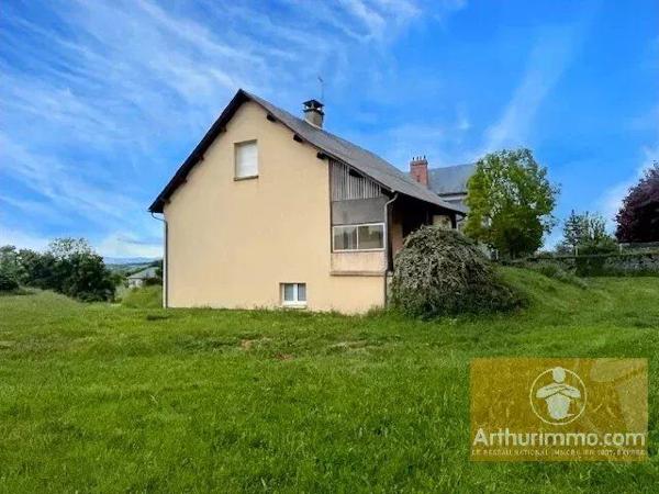 Vente                                                      Maison
                        
                     5 pièces                      140 m2                     à Montrozier