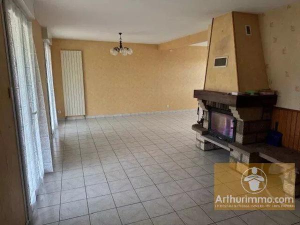 Vente                                                      Maison
                        
                     5 pièces                      140 m2                     à Montrozier