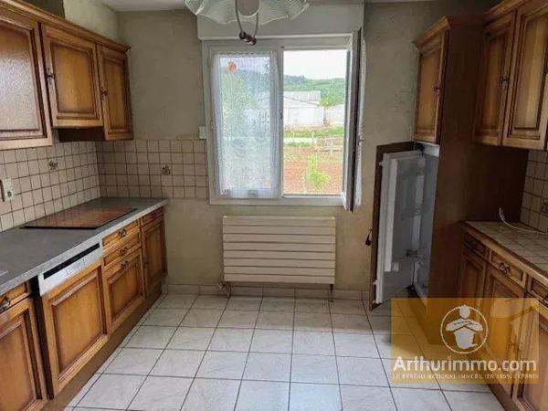 Vente                                                      Maison
                        
                     5 pièces                      140 m2                     à Montrozier
