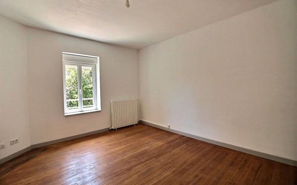 Appartement à louer    4 pièces • 111,08 m2 Livron-sur-Drôme