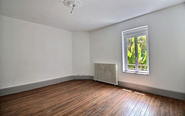 Appartement à louer    4 pièces • 111,08 m2 Livron-sur-Drôme