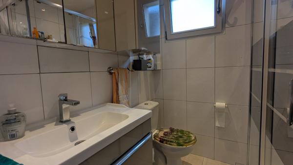 Maison plain-pied de 185m2 (deux logements : T5 +T2 en rez de sol)