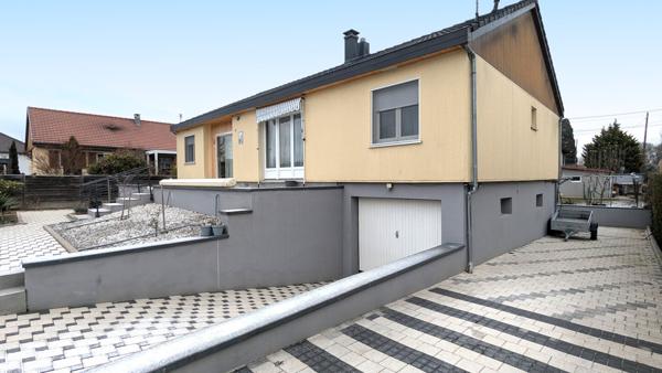 Maison plain-pied de 185m2 (deux logements : T5 +T2 en rez de sol)