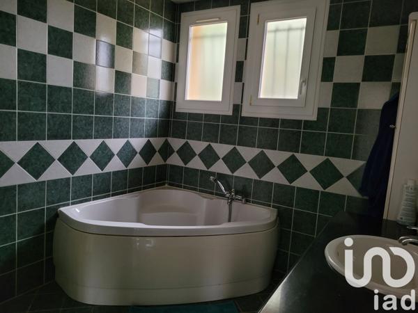 House for sale 8 rooms 248 m² Gueugnon