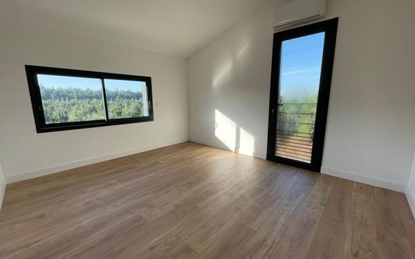 Maison à vendre    5 pièces •  Bias