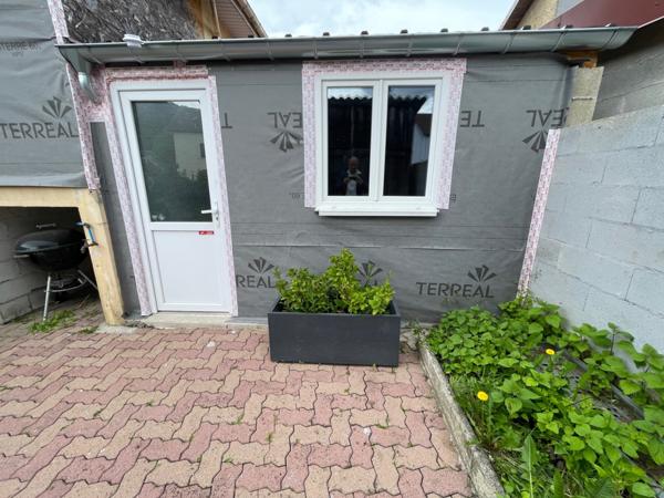 Maison mitoyenne F5 avec terrain, terrasse, parking et garage