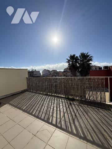 Appartement traversant avec deux terrasses vue canal