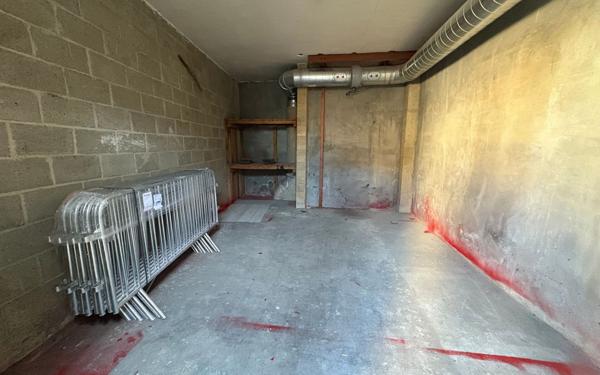 Stationnement à vendre    21 m2 Le Mans