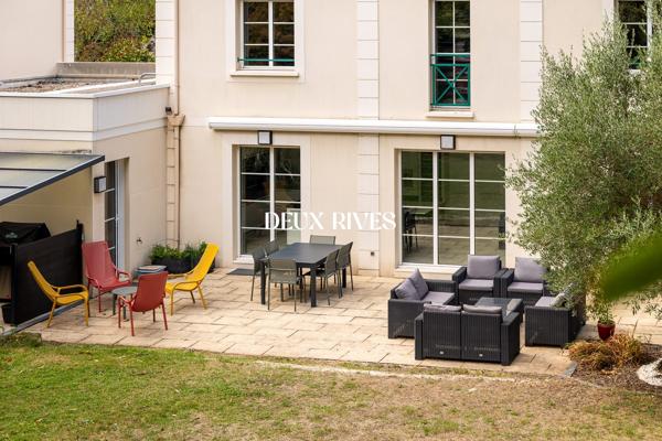 Magnifique Demeure de 200m2 dans les arbres en plein coeur du Petit Chantilly