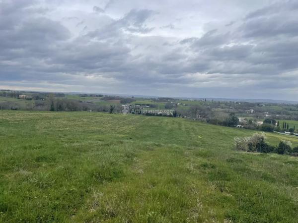 Vente Terrain 1700 m2 à Carlus
