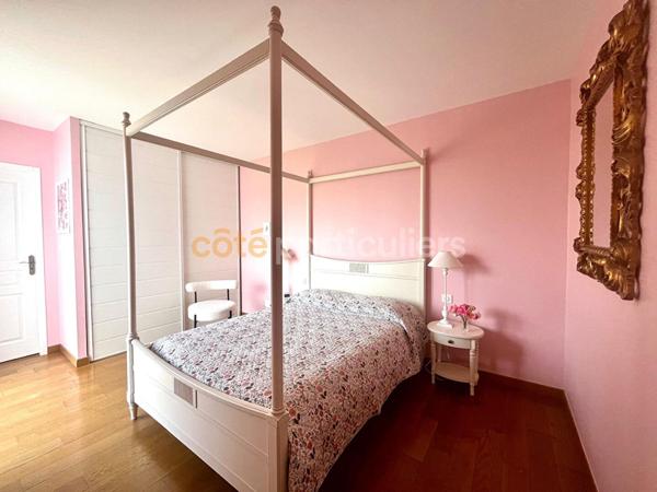 Vente Maison189 m² - 4 Pièces - MESCHERS SUR GIRONDE (17132)