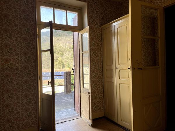 Immeuble en copropriété Saint Etienne Estrechoux environ 330 m2 avec jardin